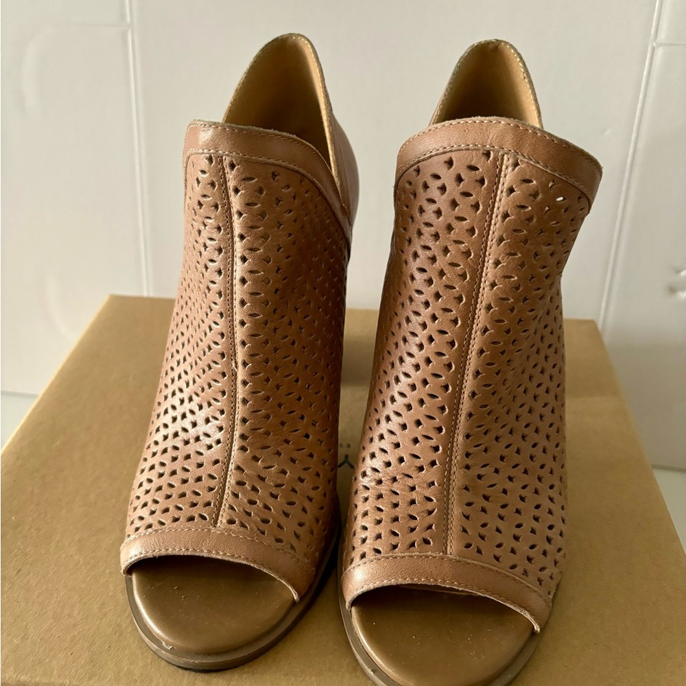 Lucky Brand LP-Livey Open Toe Bootie